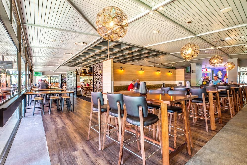 Nightcap At The Ranch Hotel Macquarie Park Экстерьер фото