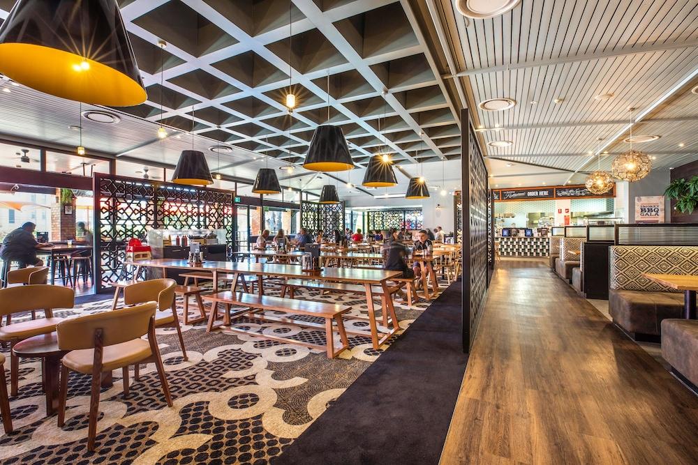 Nightcap At The Ranch Hotel Macquarie Park Экстерьер фото