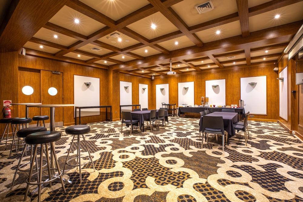 Nightcap At The Ranch Hotel Macquarie Park Экстерьер фото